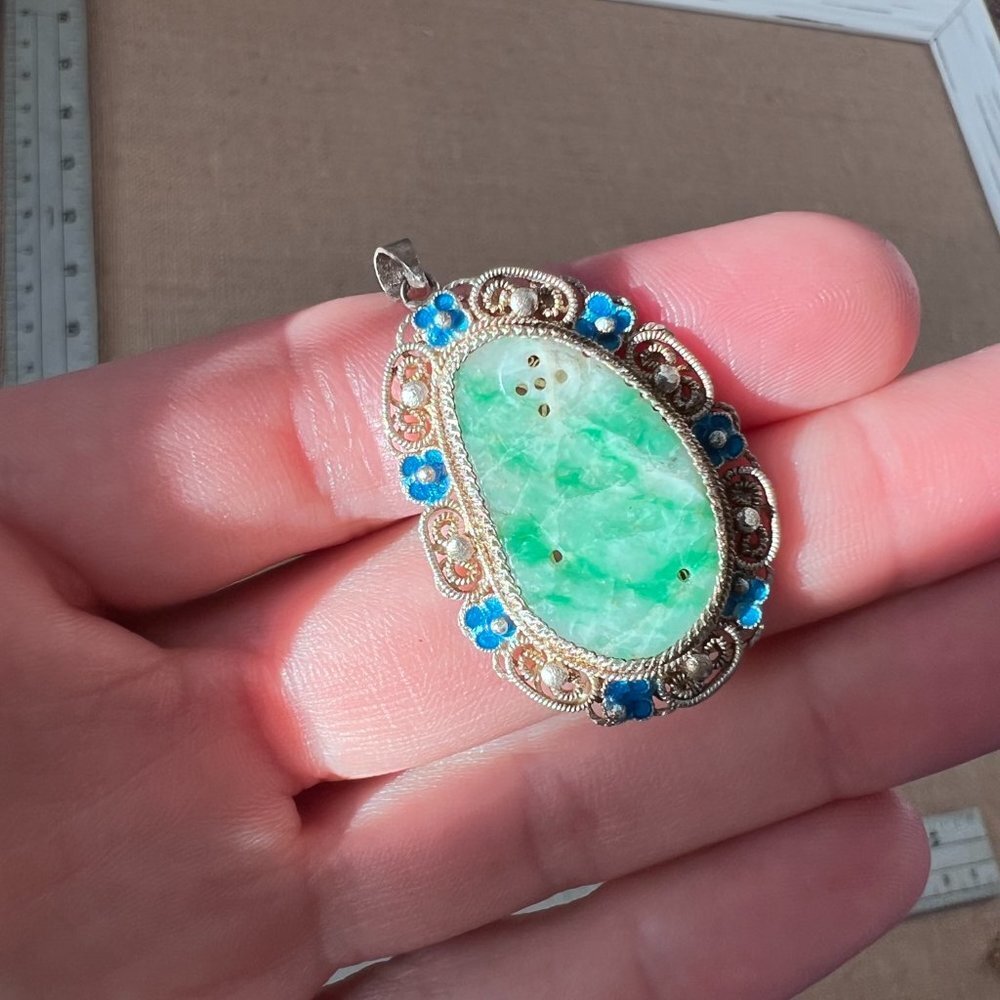 Silver 925 intricate jade center Asian pendant green vintage - Picture 3 of 6